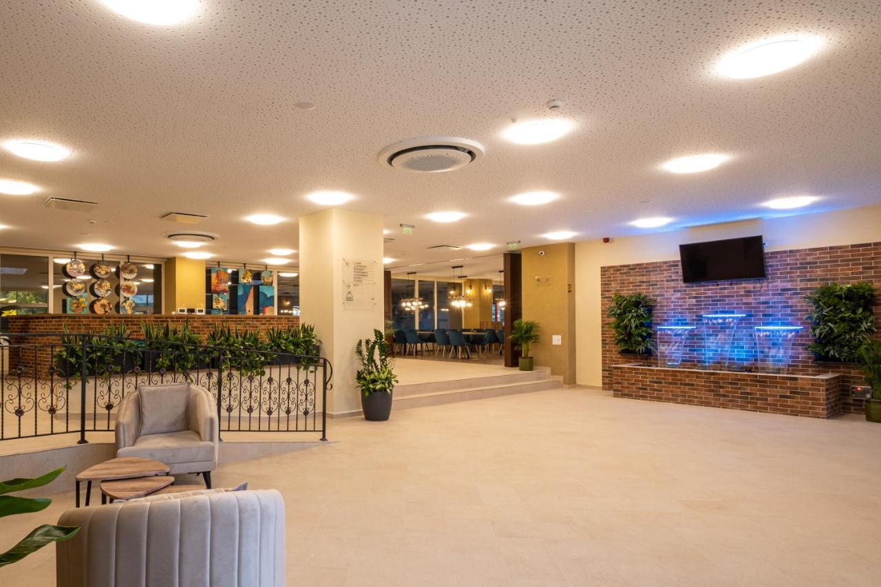 Fiald Hotel & Spa 巴克乌 外观 照片
