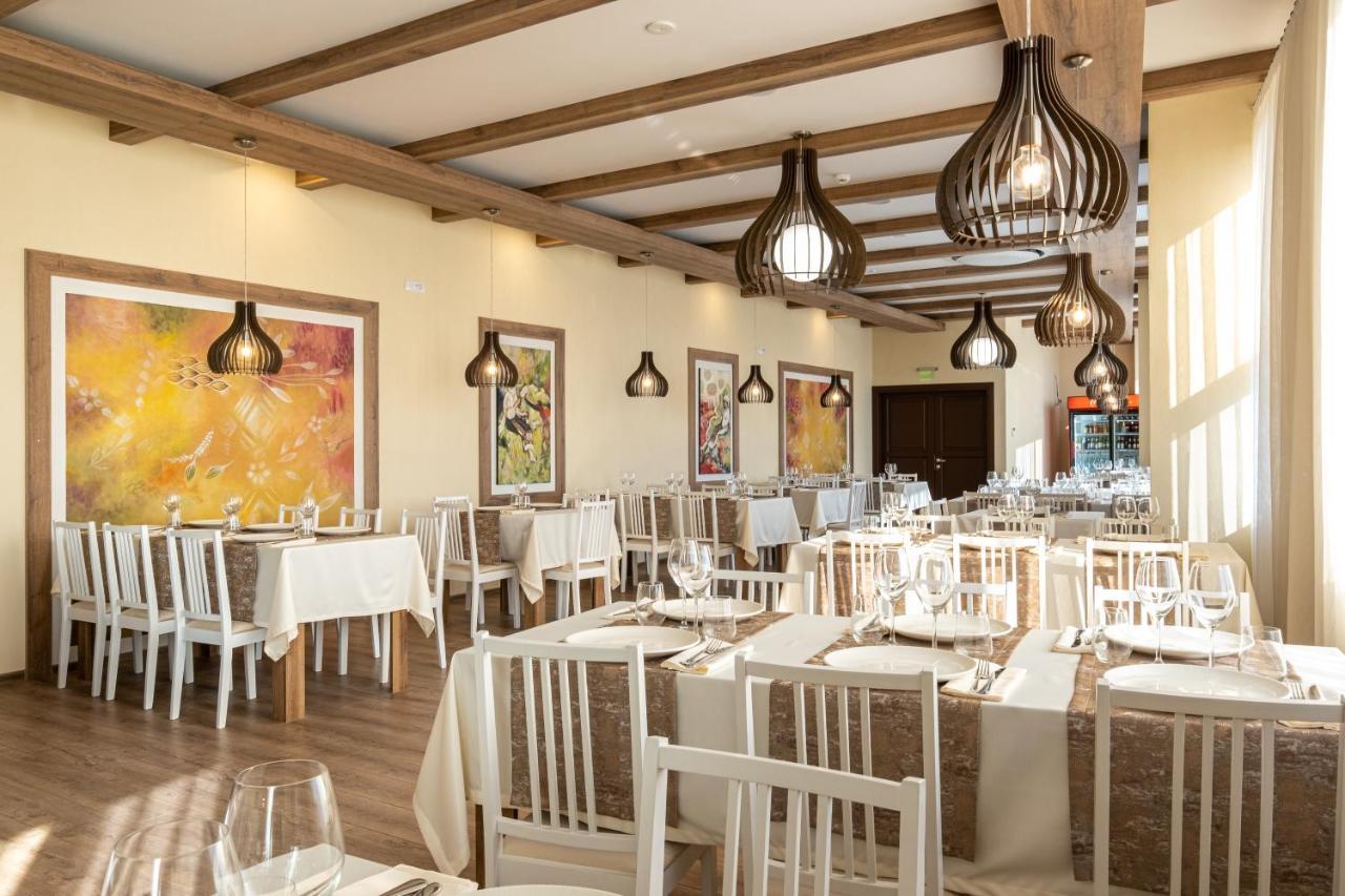 Fiald Hotel & Spa 巴克乌 外观 照片
